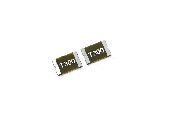 SMT 3225 미터 지상 산 열 회로 보호를 위한 재시동할 수 있는 중합체 PTC 서미스터 1210 0.1A 30V MicroSMD