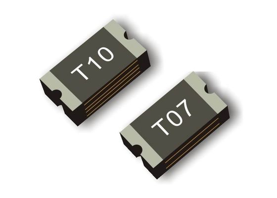 SMT 3225 미터 지상 산 열 회로 보호를 위한 재시동할 수 있는 중합체 PTC 서미스터 1210 0.1A 30V MicroSMD