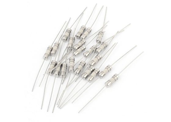 빠른 응답 3.6x10mm 빠른 한번 불기를 가진 축 납을 첨가하는 비 재시동할 수 있는 1개 시간 세라믹 관 신관 2.5A 250VAC는 모자를 골라냅니다