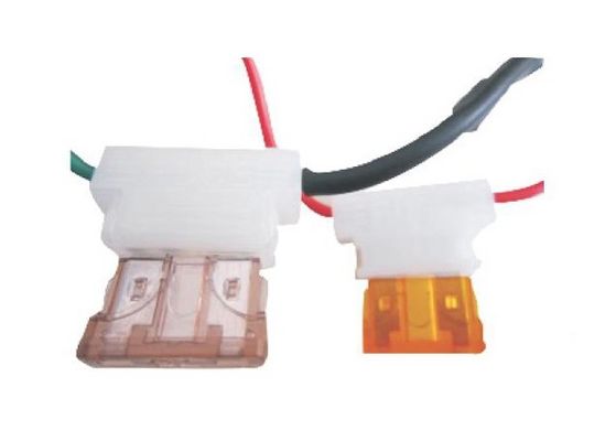 플라스틱 PA66 캡슐에 넣기 빠른 한번 불기 19x5.2x19.2mm 자동 잎 신관 ATO 32V 58V 60V 80V 3Amp Violte 최대 중형