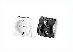DIN 49 440 EU는 표준 AC Schuko 출구 방수 단 하나 마개 벽 유럽의 힘 소켓 RG-02 250V 16A IP20를 폐쇄합니다