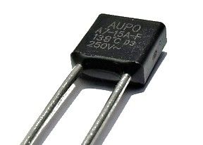 UL VDE CCC AUPO 광선 합금 열 신관 성분 열은 A7-15A-F 커트오프 TF 138C 15A 250V 열 보호자를 연결합니다