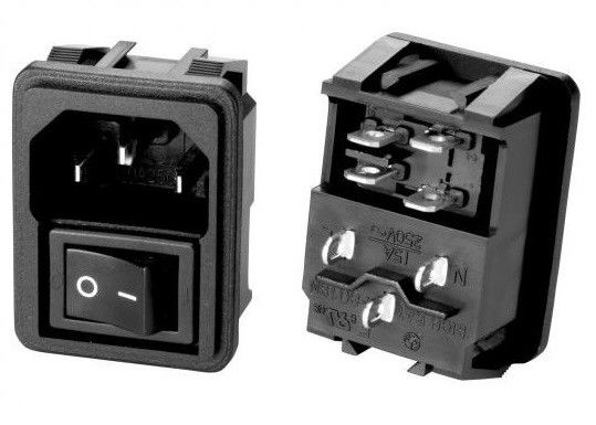 IEC 60320 C14 3PIN 전기 교류 전원 마개 온-오프 스위치를 가진 여성 소켓 15A 250V AC 나사 산